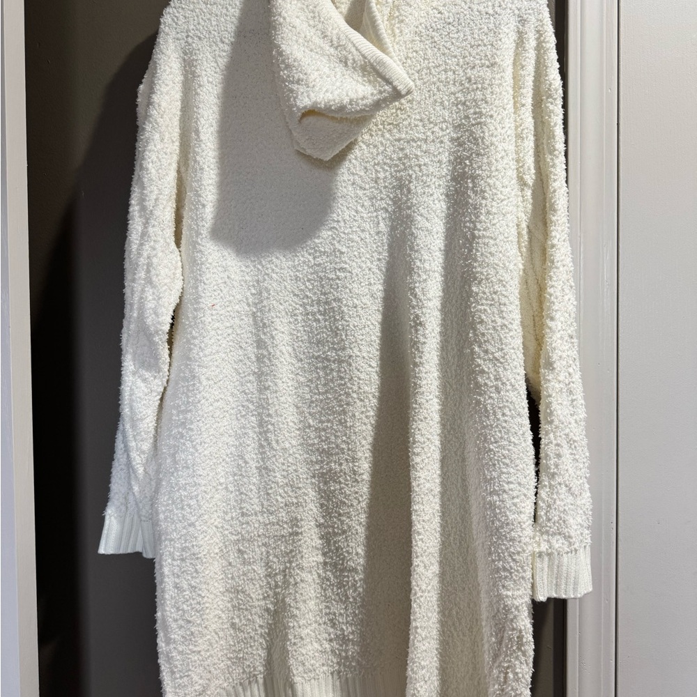 Cozy off White Knit Hooded Sweater new without tags - Picture 6 of 8